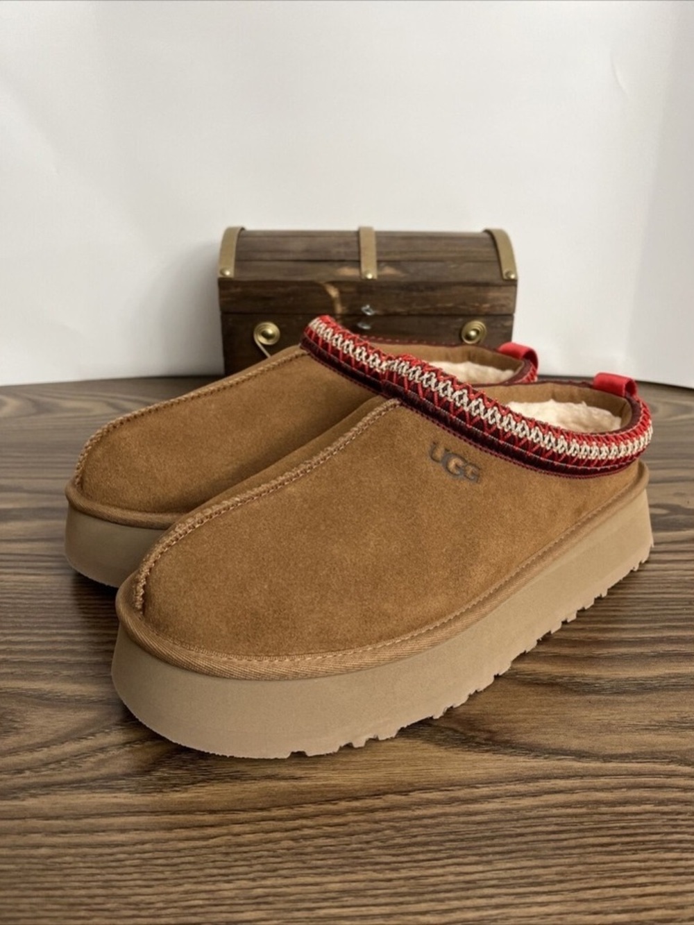 NEW UGG Chestnut Tazz Slippers